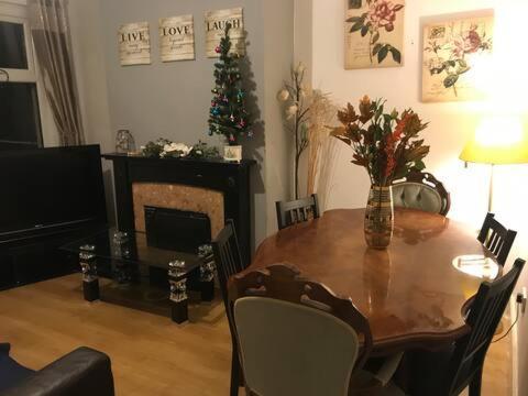 ウォルヴァーハンプトンNew Cross Houseアパートメント エクステリア 写真